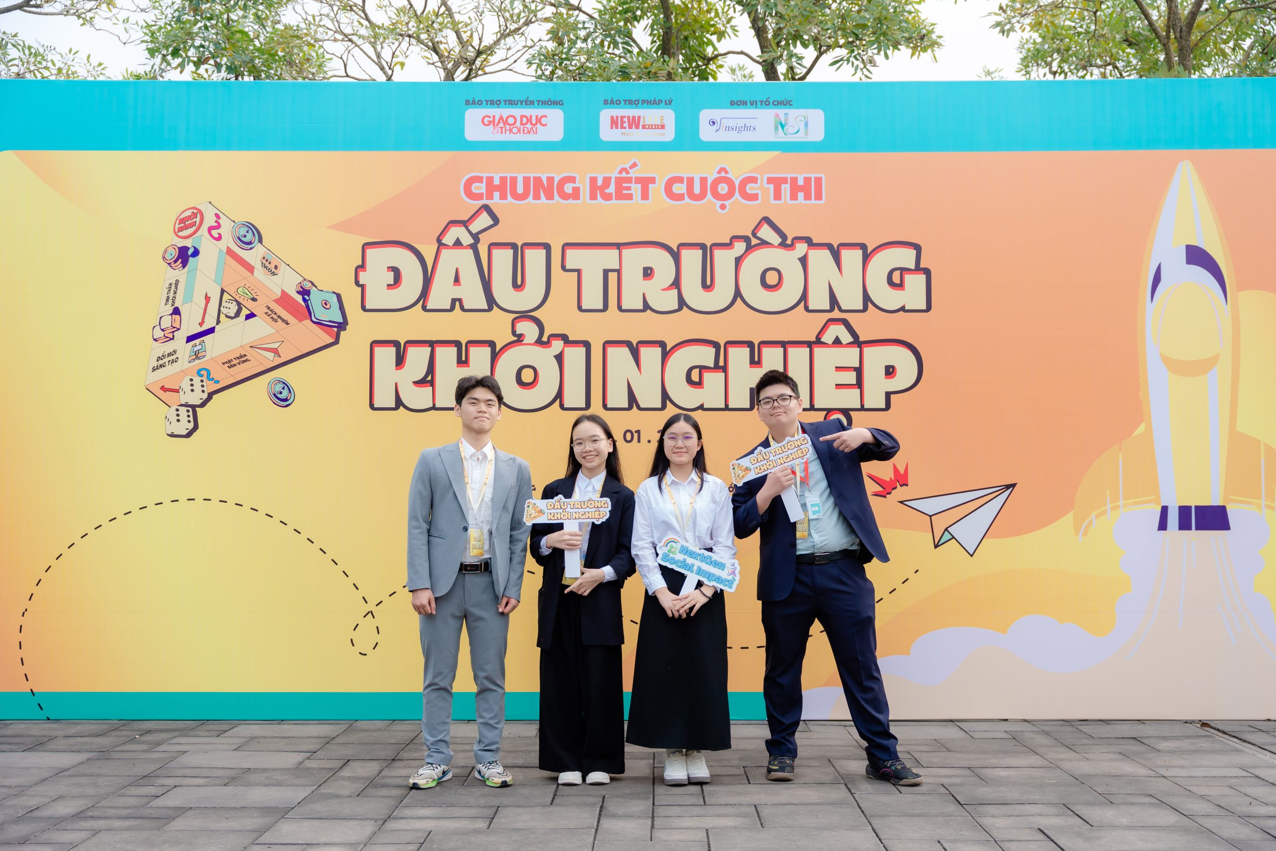 Read more about the article [ĐẤU TRƯỜNG KHỞI NGHIỆP 2025] CÔNG DUNG NGÔN HẠNH TAM TÒNG TỨ ĐỨC: KHI THẢO DƯỢC TRUYỀN THỐNG “BẮT TAY” CÔNG NGHỆ AI